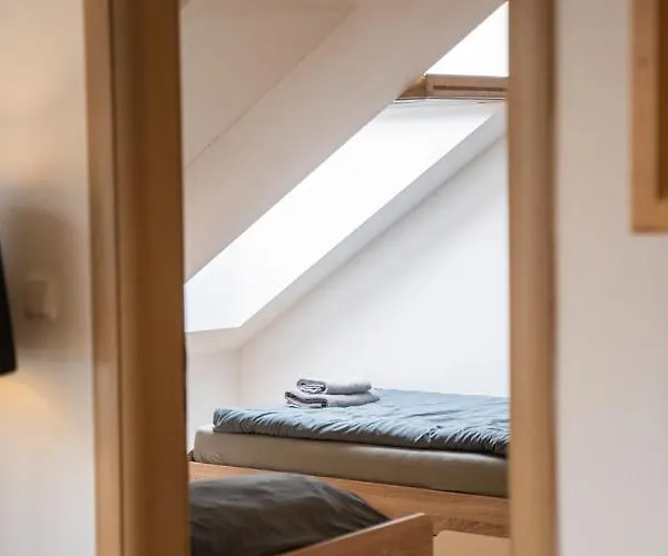 Free Parking- Cozy In Historical Building Center *