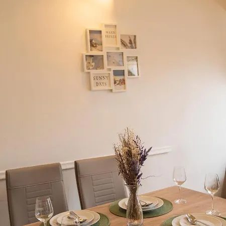 Free Parking- Cozy In Historical Building Center Apartament *